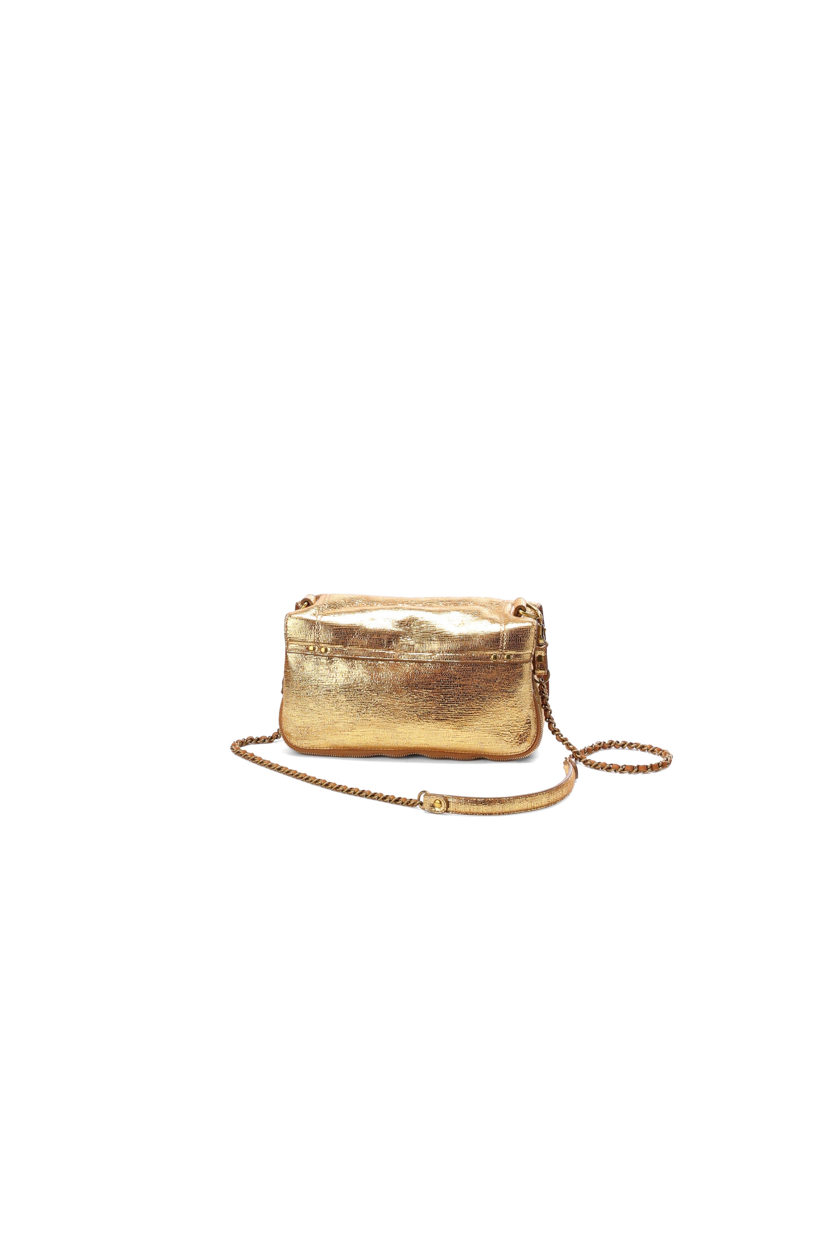 Sac bandoulière, porté à l'épaule ou en croisé. Bandoulière amovible en chaine tressée de cuir réglable en deux longueurs. Fermeture par un rabat en cuir aimanté. (need edit) Jerome Dreyfuss